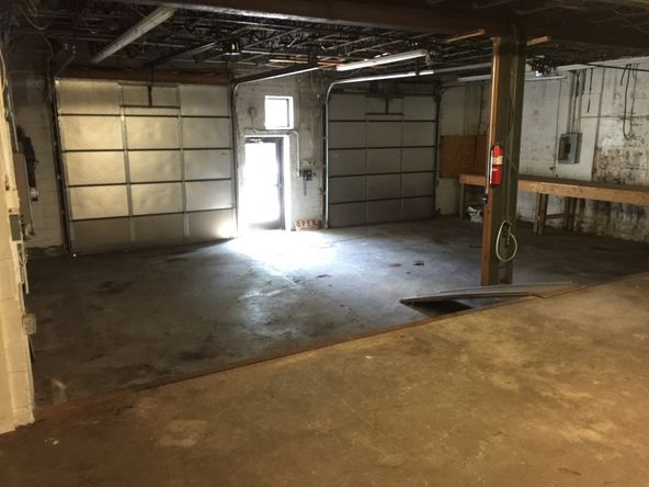 2040 N Ferry St, Anoka, MN 55303